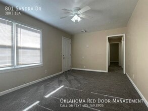 801 Sandra Dr in Midwest City, OK - Building Photo - Building Photo
