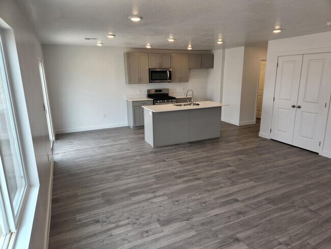 388 W 2025 N in Cedar City, UT - Building Photo - Building Photo