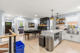 32 Cameron Ave in Somerville, MA - Building Photo - Building Photo