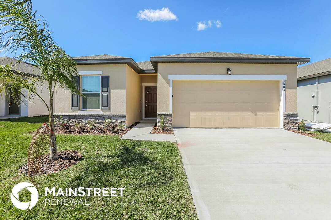 3008 Neverland Dr in New Smyrna Beach, FL - Building Photo