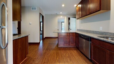 845 20th Ave SE in Minneapolis, MN - Building Photo - Building Photo