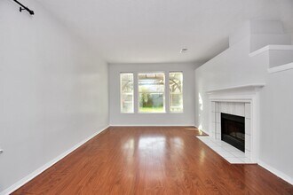 15711 Rosewood Hill Ct in Sugar Land, TX - Building Photo - Building Photo