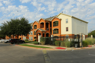 Riverside Meadows in Austin, TX - Foto de edificio - Building Photo