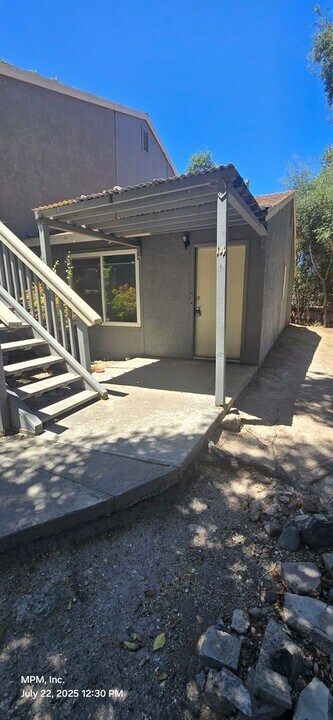 7240 Sombrilla Ave in Atascadero, CA - Building Photo