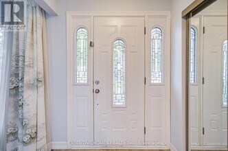 1403 Glen Rutley Cir in Mississauga, ON - Building Photo - Building Photo