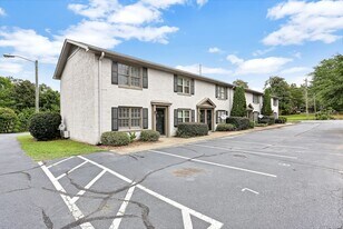 5003 Edwards Rd, Unit 7