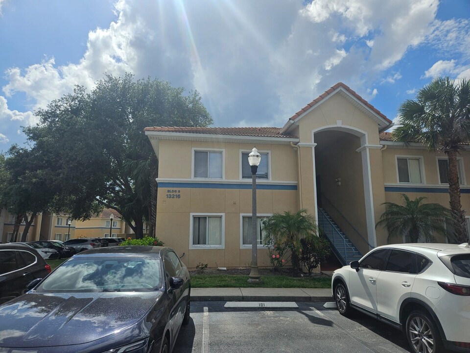 13216 Villa Vista Dr in Orlando, FL - Building Photo