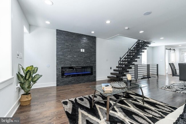 property at 2832 Edgemont St