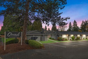 The Quad in Vancouver, WA - Building Photo