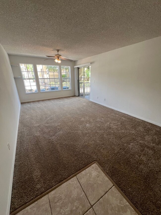 1055 S Hiawassee Rd in Orlando, FL - Building Photo - Building Photo