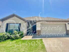 2401 Vicksburg Ln in Temple, TX - Building Photo