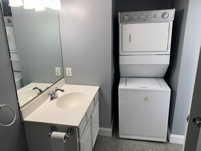 3 Commercial St, Unit 2 in Marblehead, MA - Building Photo - Building Photo