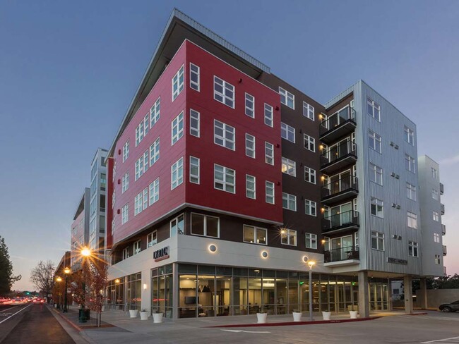 Lyric in Walnut Creek, CA - Foto de edificio - Building Photo