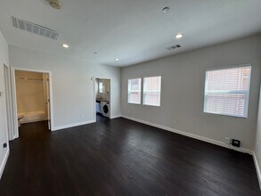 374 41st St, Unit 4 in Oakland, CA - Building Photo - Building Photo
