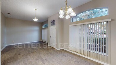 23 Burning Tree Pl in Palm Coast, FL - Building Photo - Building Photo