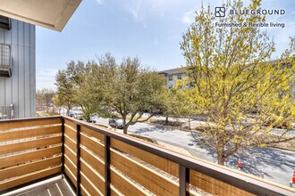 3100 Esperanza Crossing, Unit FL2-ID174 in Austin, TX - Building Photo - Building Photo