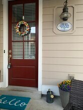 9500-9102 Delphinium St in Louisville, KY - Building Photo - Building Photo