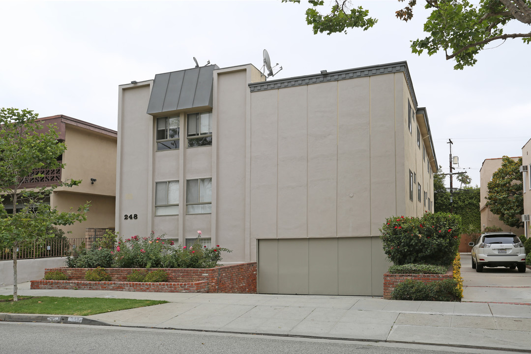 248 S Rexford Dr in Beverly Hills, CA - Building Photo