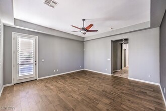 3212 Wisteria Tree St in Las Vegas, NV - Building Photo - Building Photo