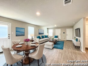 634 Ambush Ridge in San Antonio, TX - Building Photo - Building Photo