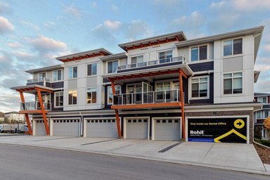 Sage Pointe Townhomes in Calgary, AB - Building Photo