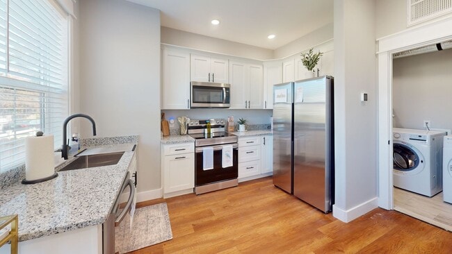 property at 2230 Laurel Ave