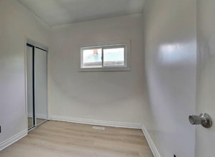 1535 Cameron St in Regina, SK - Building Photo - Building Photo