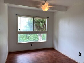 91-1061-1061 Oaniani St in Kapolei, HI - Building Photo - Building Photo
