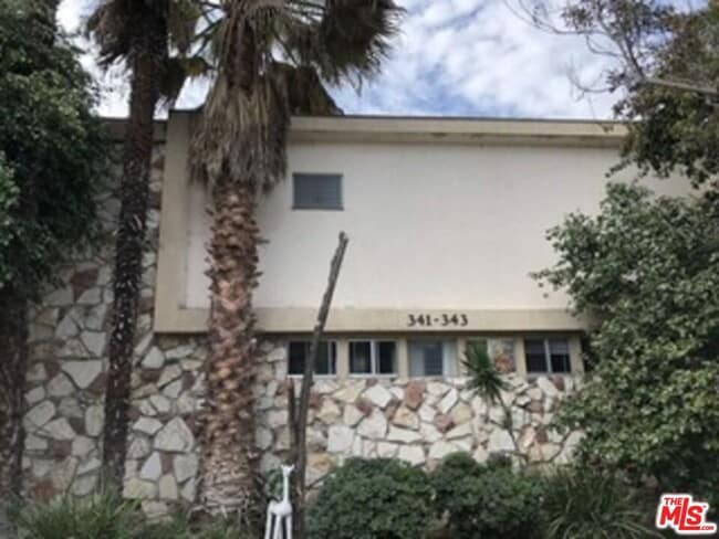 property at 343 S Elm Dr