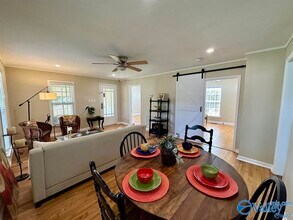 1529 Mckinley Ave NE in Huntsville, AL - Building Photo - Building Photo