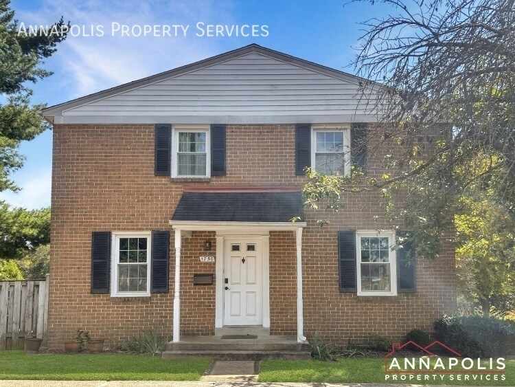 1750 Aberdeen Cir in Crofton, MD - Building Photo