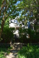 190 10th Street, Unit Apt 1
