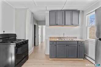 66 Atwater St in New Haven, CT - Building Photo - Building Photo