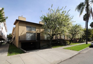 1820 S Bentley Avenue in Los Angeles, CA - Building Photo - Building Photo