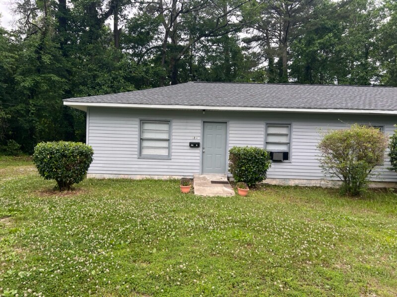 126 Wickre St in Williamsburg, VA - Building Photo