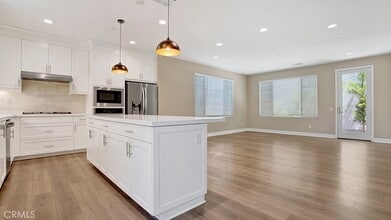 165 Tenor in Irvine, CA - Building Photo - Building Photo