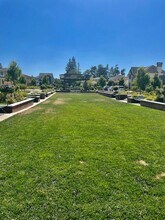 5155 Sutter Park Way in Sacramento, CA - Building Photo - Building Photo