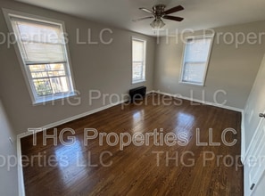 490 Tremont Ave in Orange, NJ - Building Photo - Building Photo