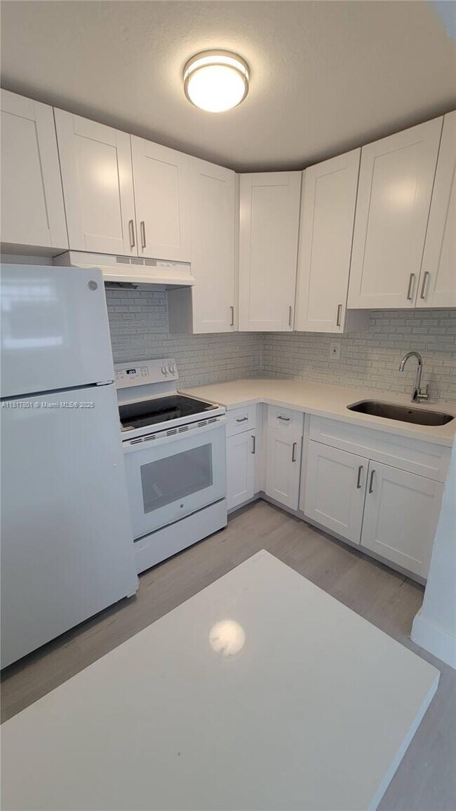 property at 620 SW 4th St