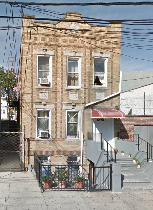 34-12 103rd St in Corona, NY - Building Photo