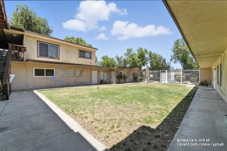 132 W 18th St in Merced, CA - Building Photo - Building Photo
