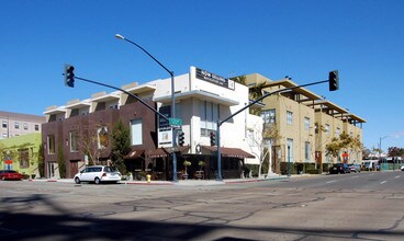 Moto Villas in San Diego, CA - Building Photo - Building Photo