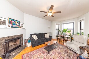 2959 N Halsted St, Unit 3 in Chicago, IL - Building Photo