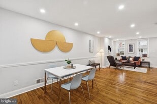 3804 Fairmount Ave in Philadelphia, PA - Building Photo