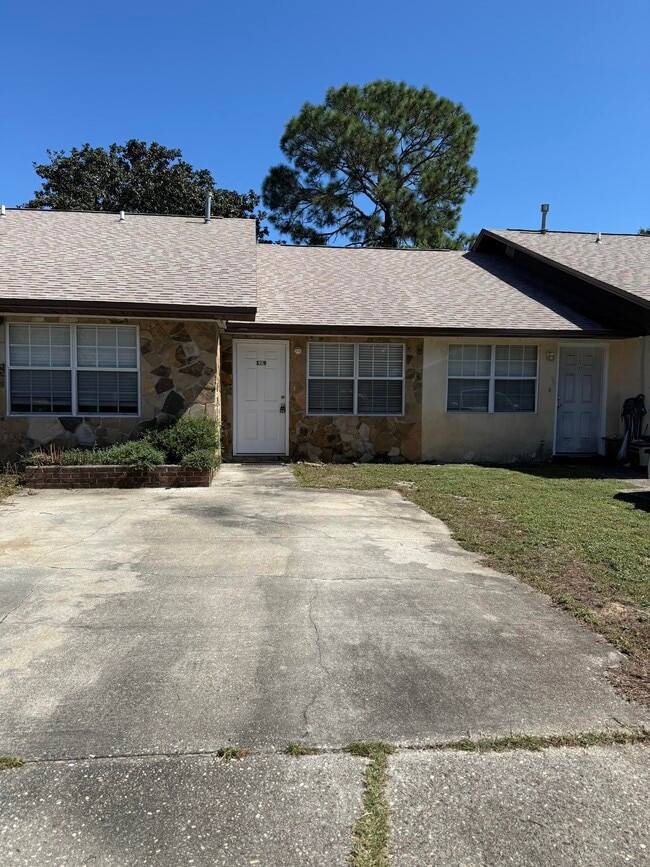 property at 129 Wellington Rd