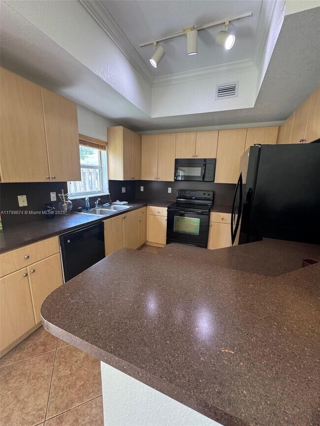 8908 SW 223rd Terrace in Cutler Bay, FL - Building Photo - Building Photo