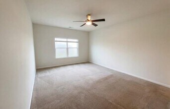 7116 Oldham Dr, Unit Apt Renaissance Towers in Indianapolis, IN - Foto de edificio - Building Photo