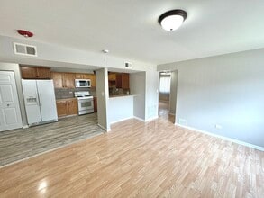 6616 104th Pl in Chicago Ridge, IL - Building Photo - Building Photo
