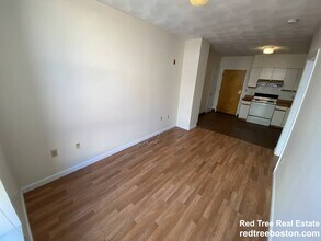 81 Essex St in Boston, MA - Building Photo - Building Photo