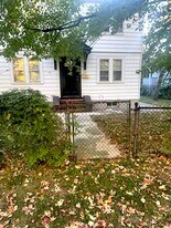 39 Nordhoff Pl in Englewood, NJ - Building Photo